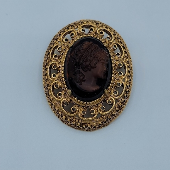 Florenza Tortoise Shell Cameo Gold Tone Brooch #848 - Picture 13 of 13